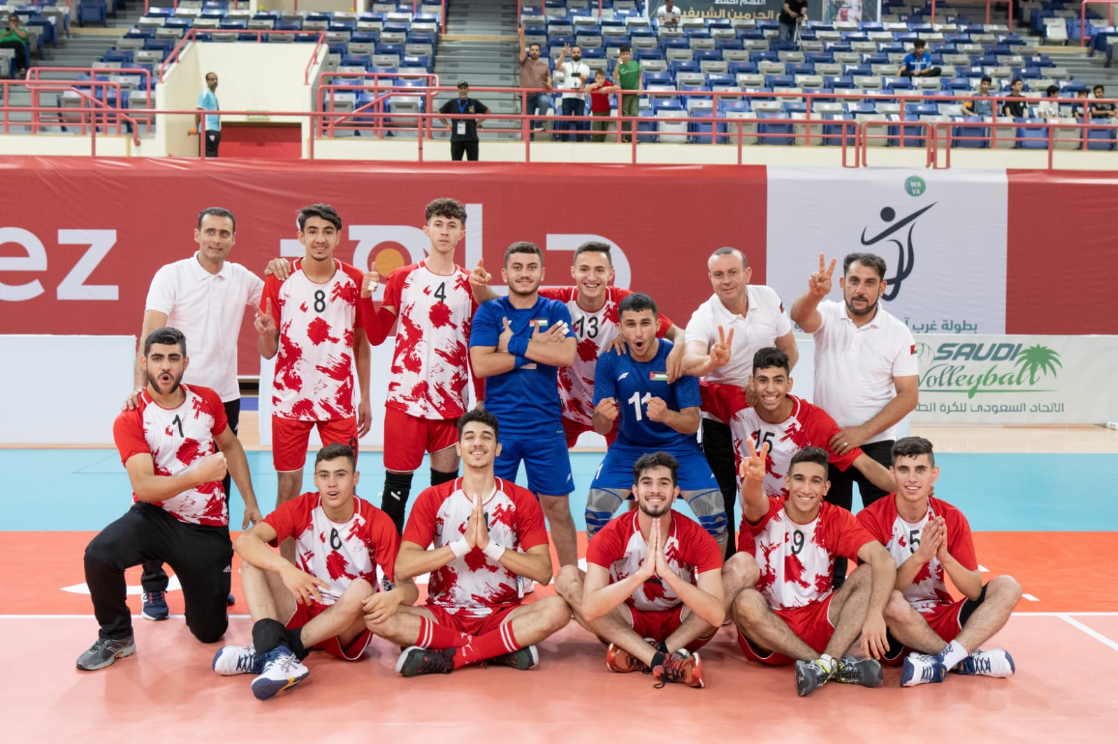 منتخب الشباب لكرة الطائرة